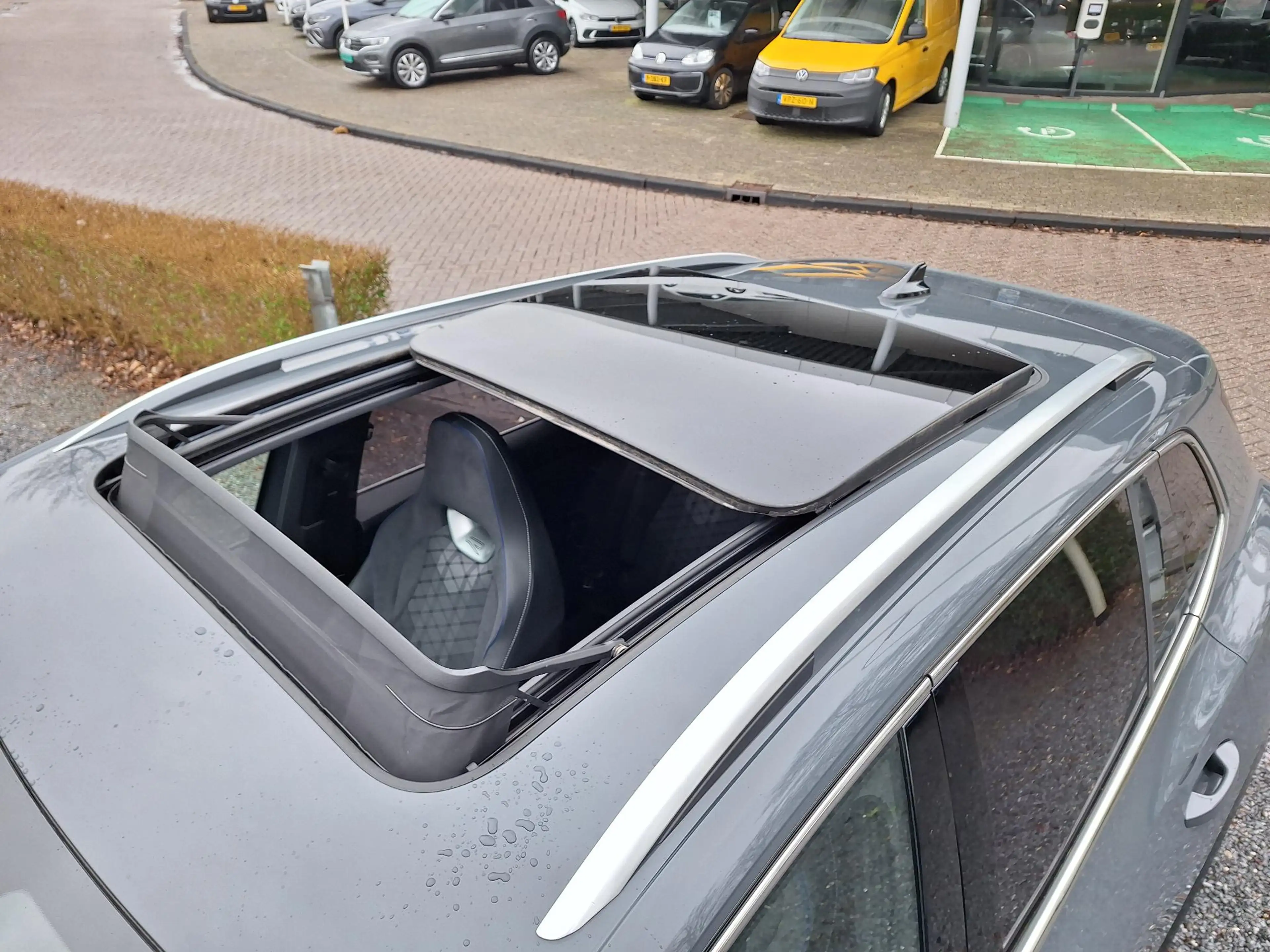 Volkswagen Tiguan Hybrid 272pk DSG R-Line (Pano,Trekhaak,Camera,Navi — photo 3