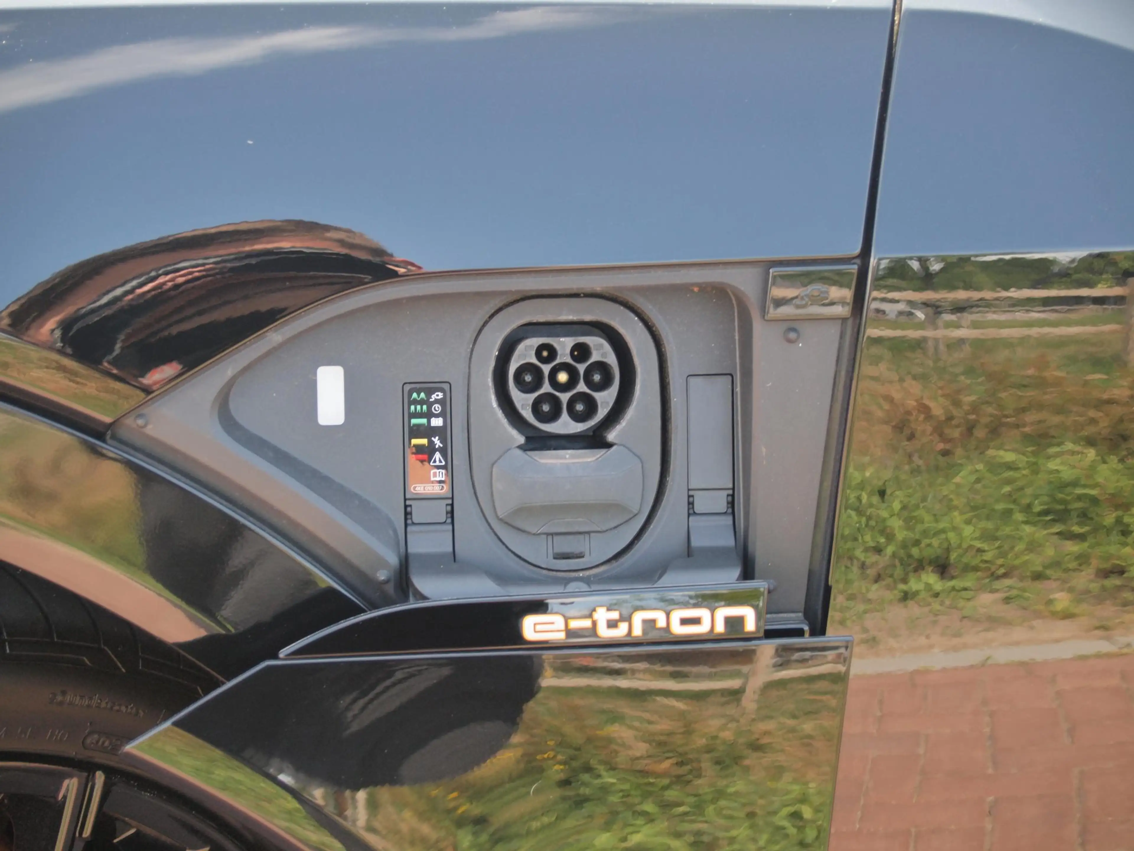 Audi e-tron e-tron 55 quattro 95 kWh | Panoramadak | 360 Camer — photo 16