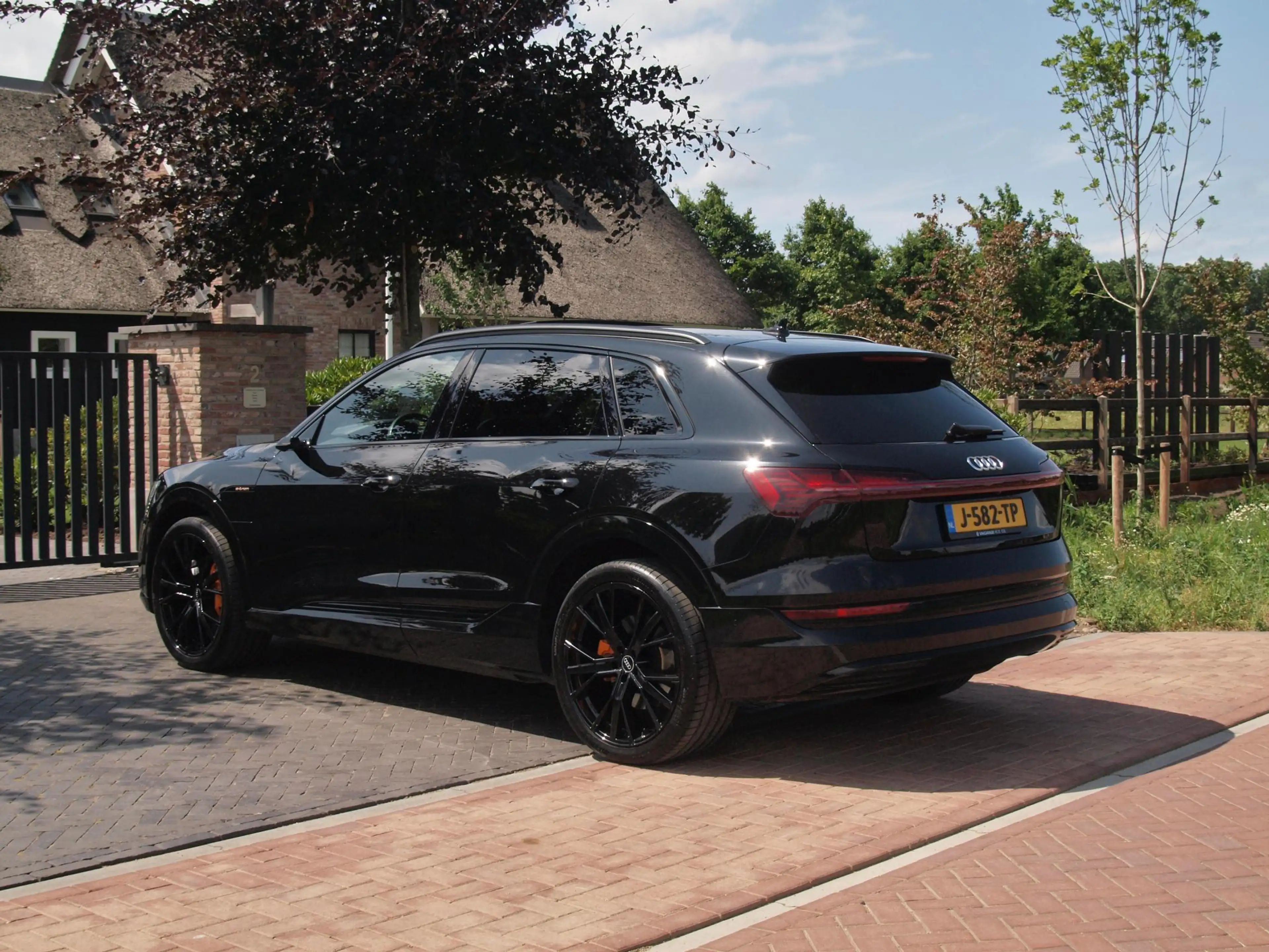 Audi e-tron e-tron 55 quattro 95 kWh | Panoramadak | 360 Camer — photo 8