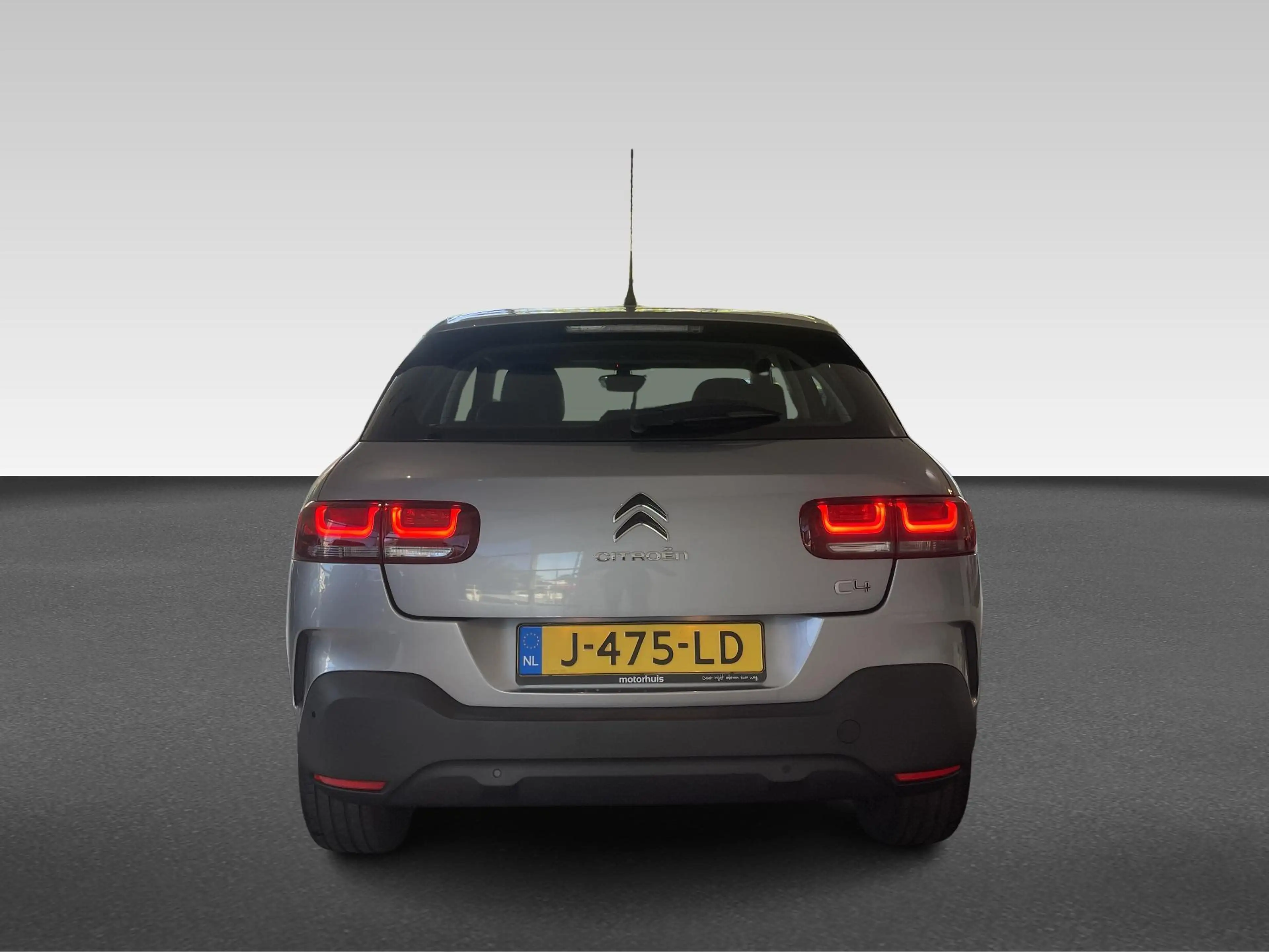 Citroen C4 Cactus 1.2 PureTech Feel | Parkeersensoren Achter | Apple — photo 4