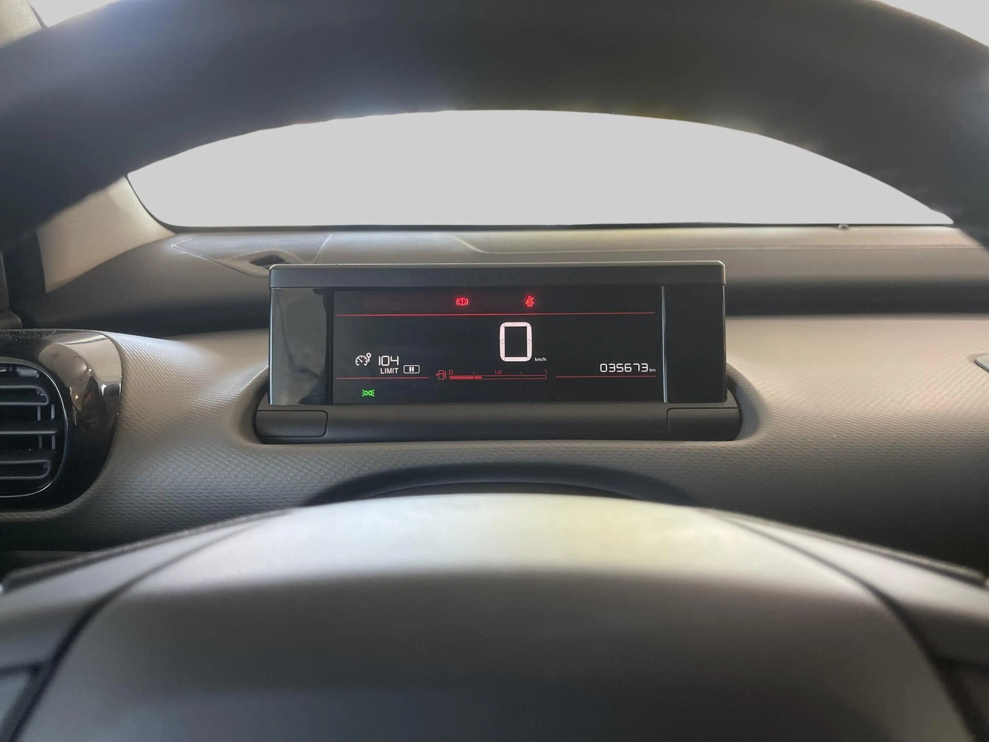 Citroen C4 Cactus 1.2 PureTech Feel | Parkeersensoren Achter | Apple — photo 12