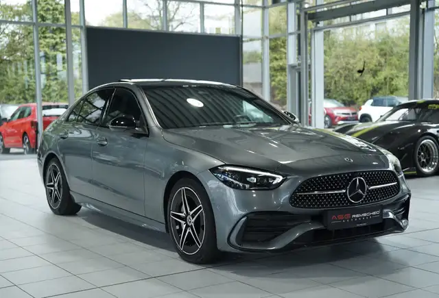 Mercedes-Benz C Class view 6
