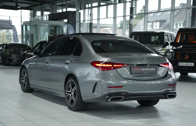 Mercedes-Benz C Class view 10