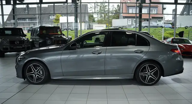 Mercedes-Benz C Class view 12