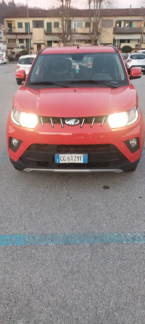 Mahindra KUV100 1.2 K6+ - 2