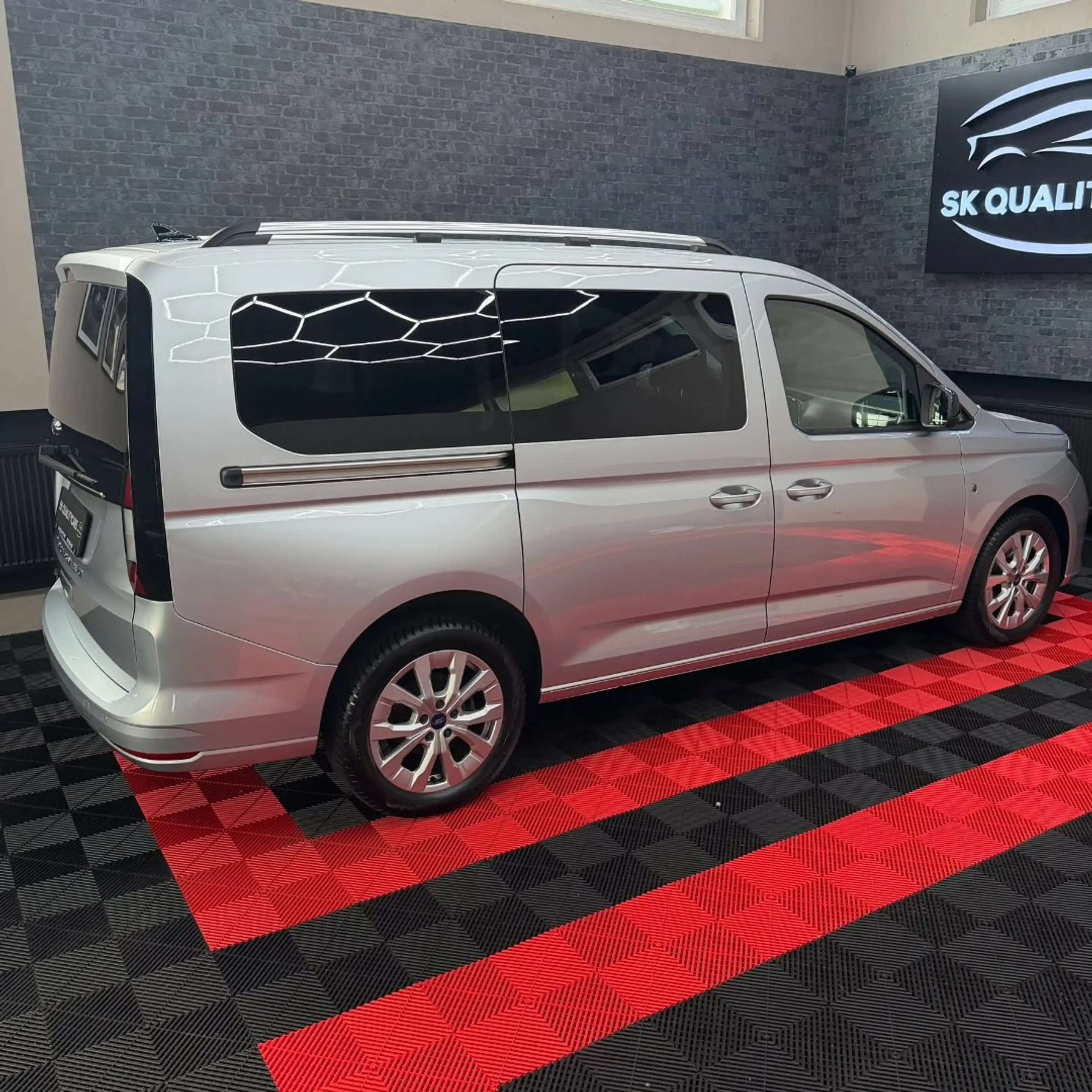 Ford Grand Tourneo Tourneo Connect 2.0 EcoBlue Grand Titanium (EURO 6 — photo 8