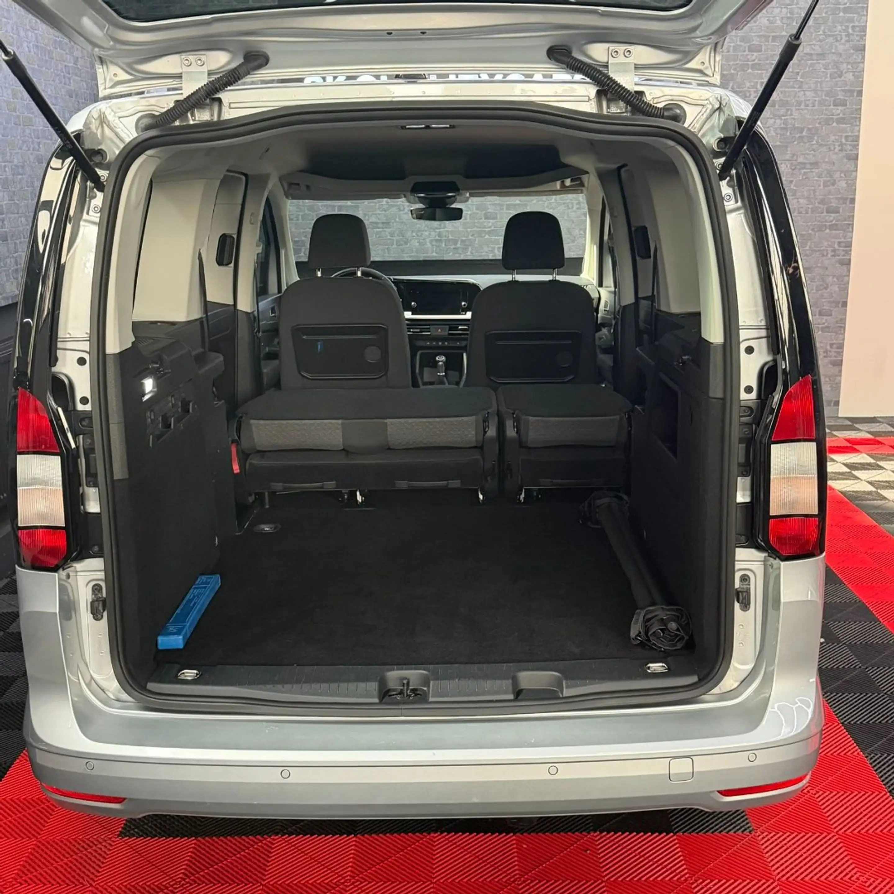 Ford Grand Tourneo Tourneo Connect 2.0 EcoBlue Grand Titanium (EURO 6 — photo 14