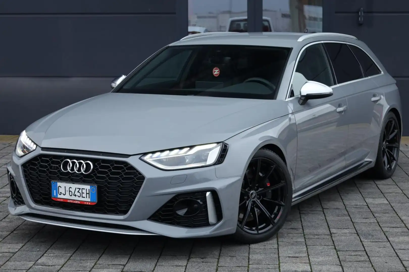 Audi RS4 Avant quattro 2.9 FSI Biturbo 450CV Tiptronic Gris - 2