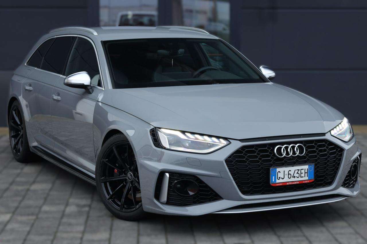 Audi RS4 Avant quattro 2.9 FSI Biturbo 450CV Tiptronic