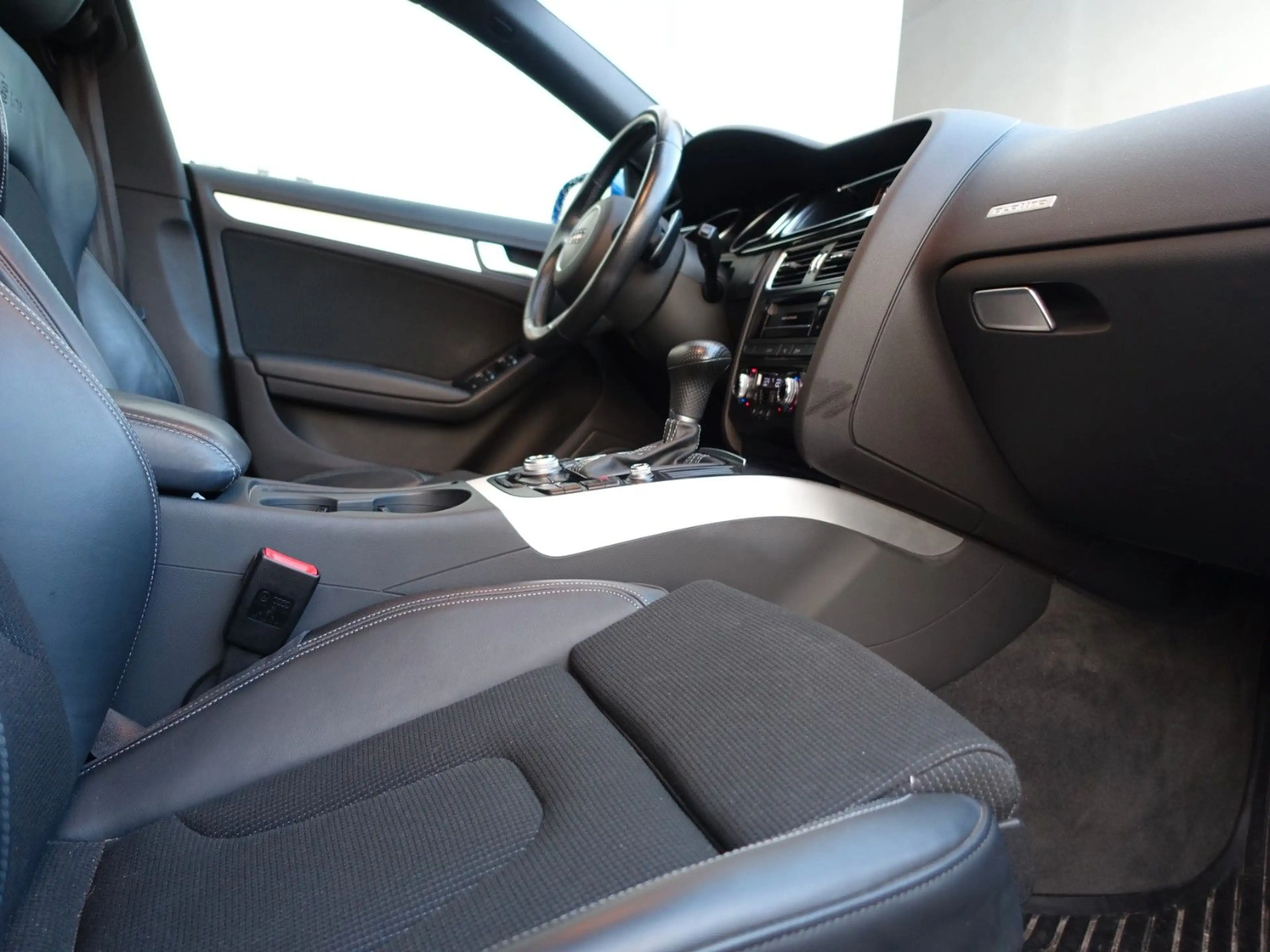 Audi A5 Sportback 3.0 TDI quattro S-LINE/B&O/AHK — photo 9