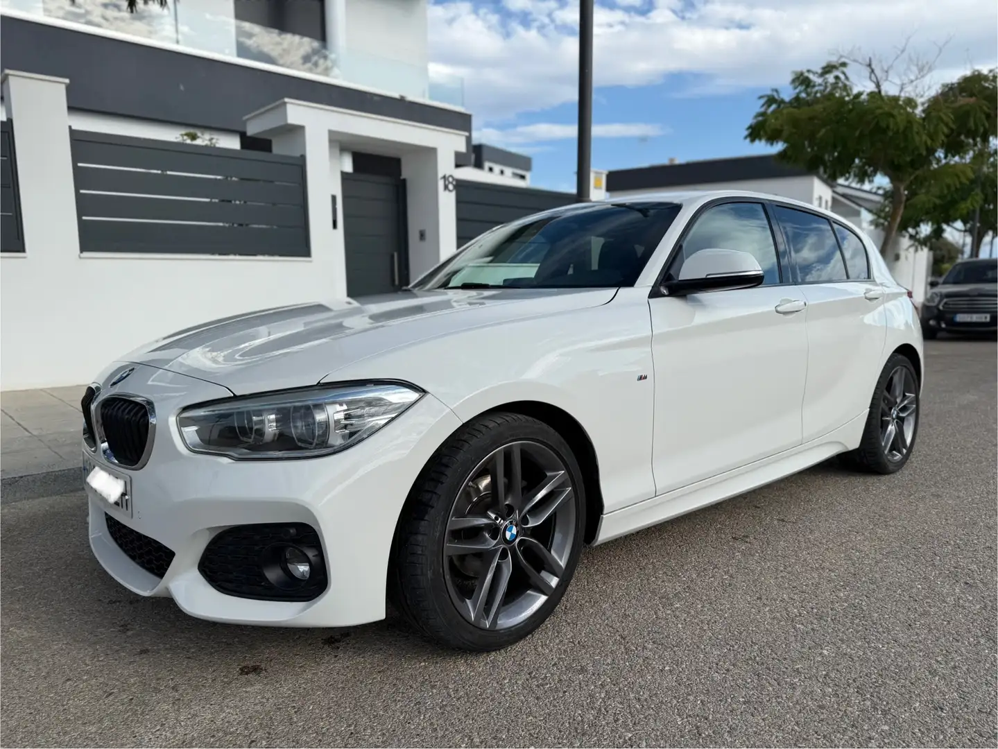 BMW 118 118dA - 1