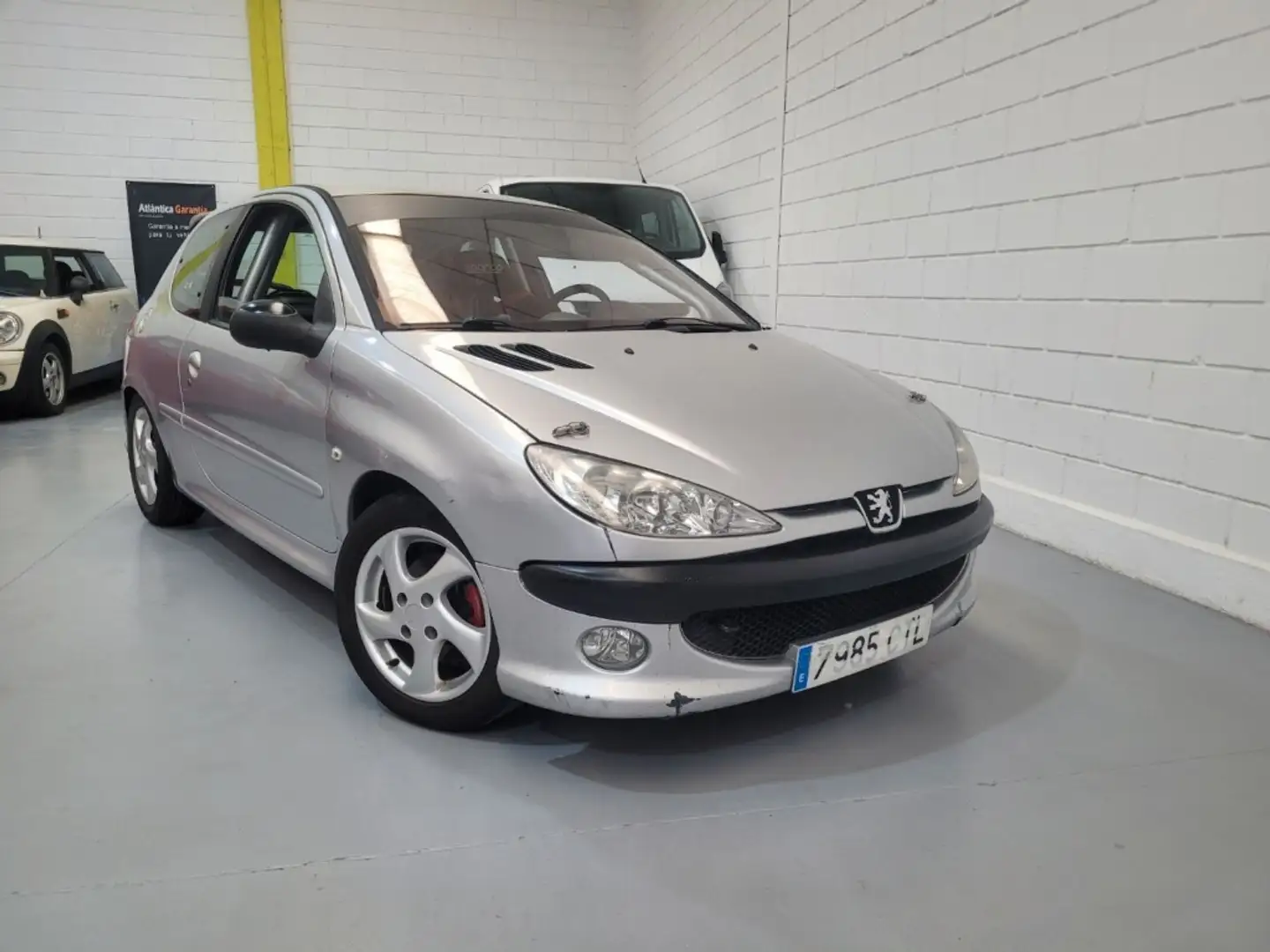 Peugeot 206 1.6 Quiksilver Grau - 2