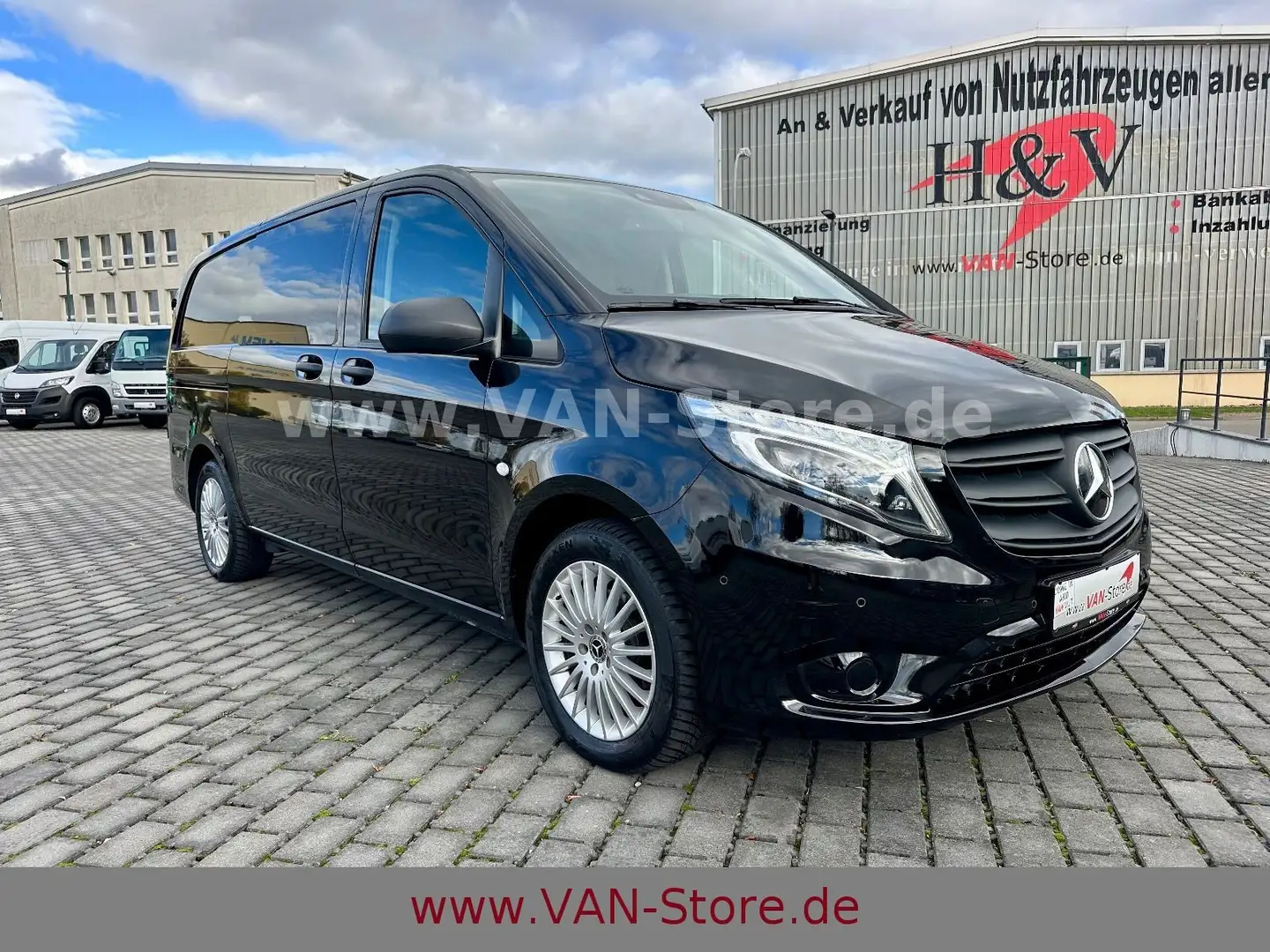 Mercedes-Benz VITO 116 MIXTO/5SITZE/FRISCHKÜHL/NAVI/TEMP/AHK Schwarz - 2
