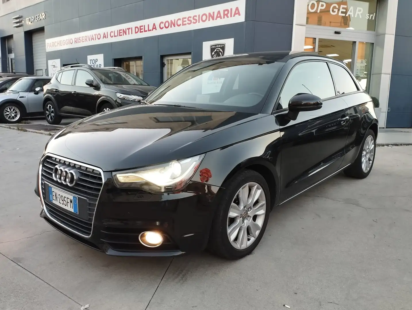 Audi A1 A1 3p 1.4 tfsi Attraction 122cv Noir - 1
