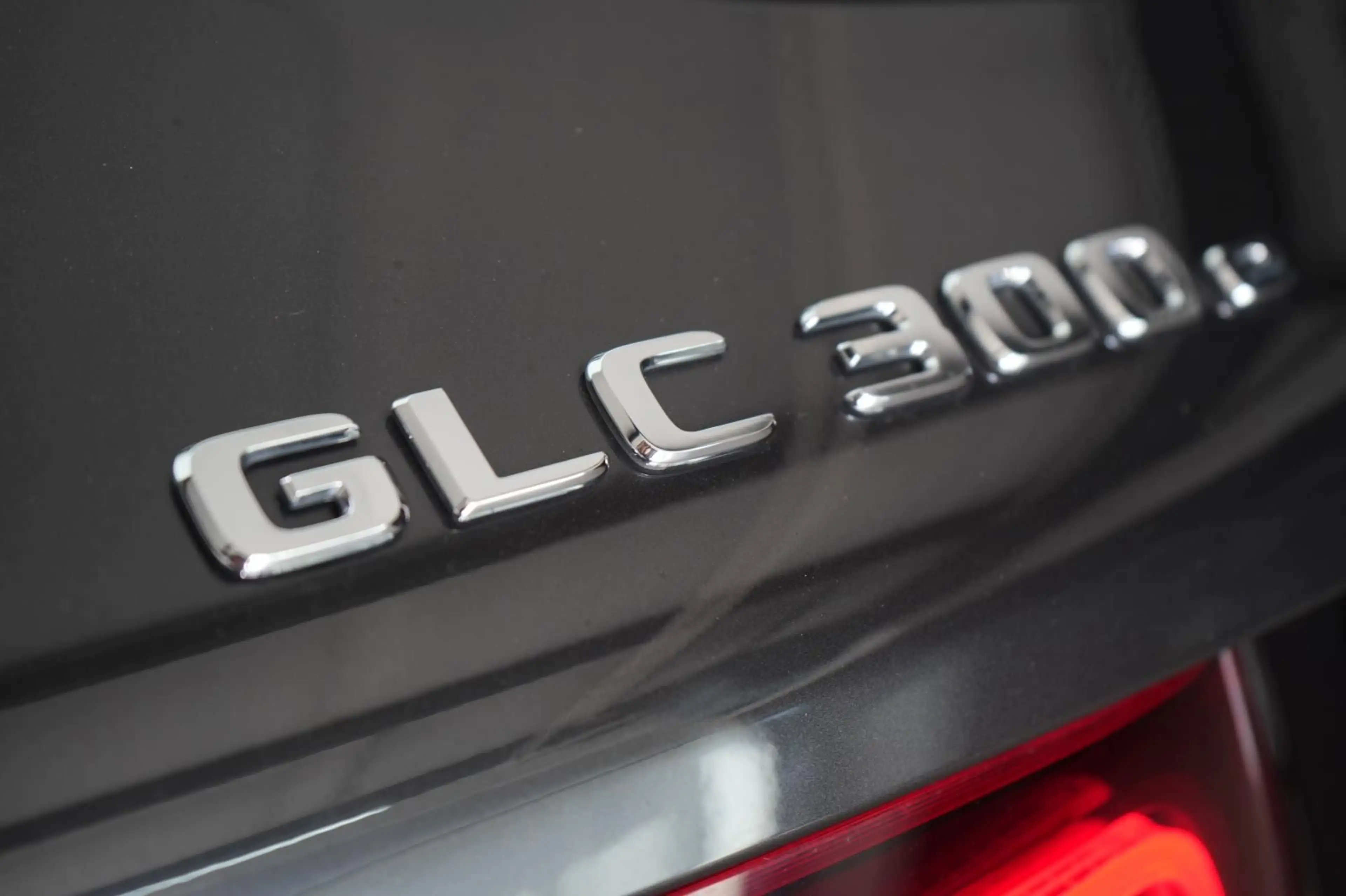 Mercedes-Benz GLC 300 e 4Matic 9G-Tronic AMG Kamera/AHK/Virtua — photo 7