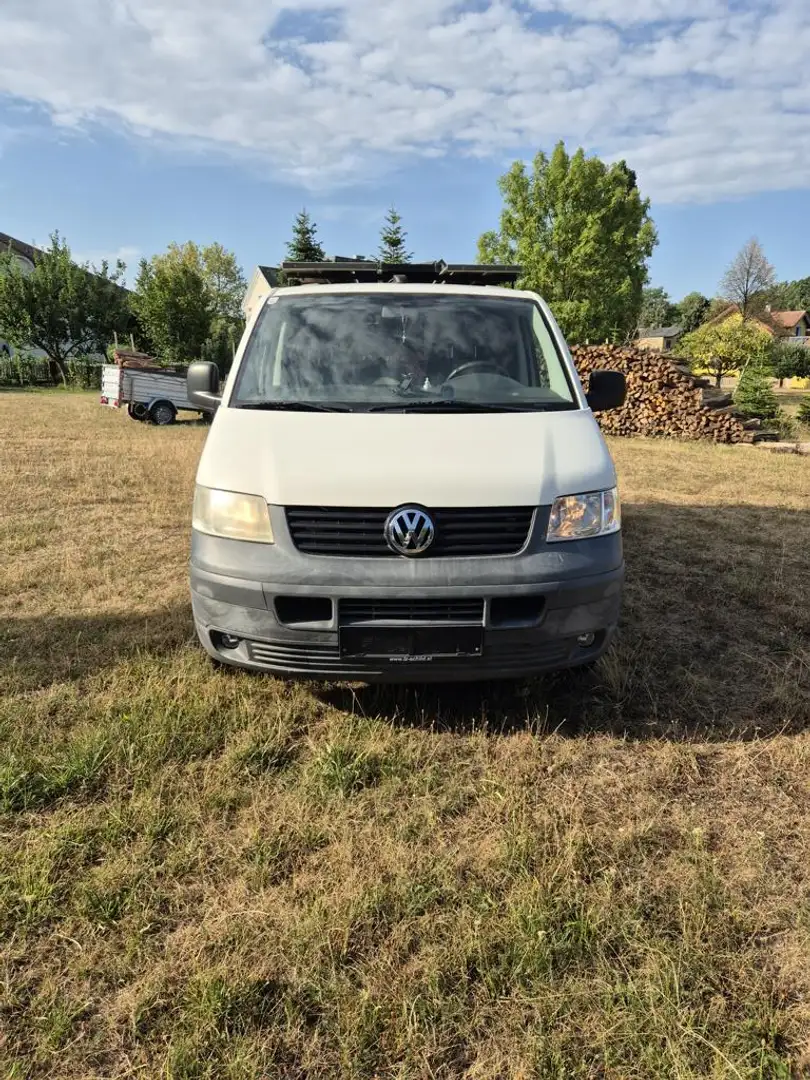 Volkswagen T5 VW mit Wohnmobilumbau Weiß - 2