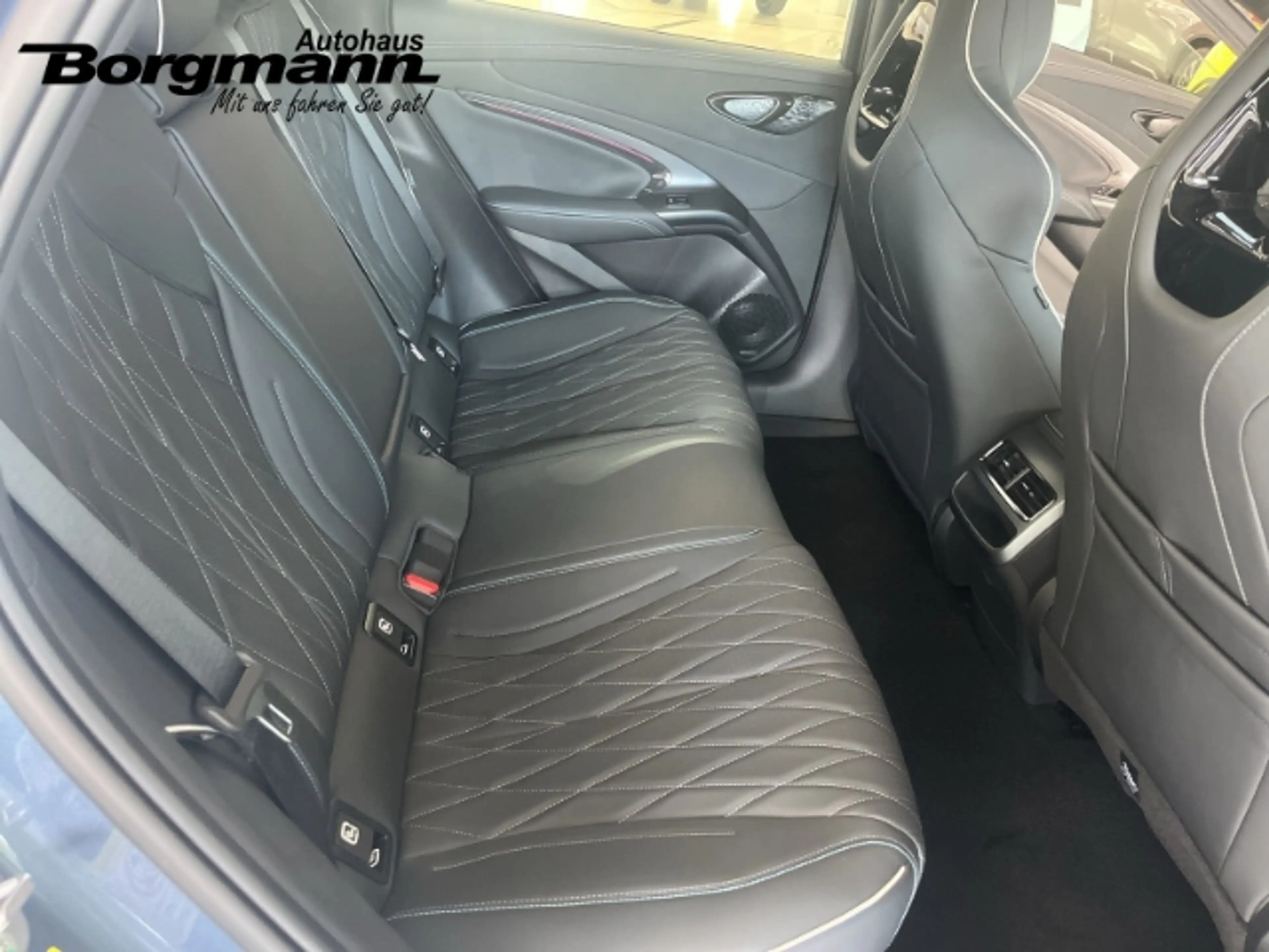 BYD Seal Comfort — photo 8
