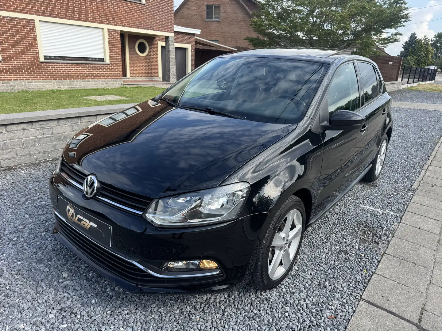 Volkswagen Polo Polo 1.0i Comfortline BMT /TOIT/JANTES/CLIM/GARANT Noir - 1