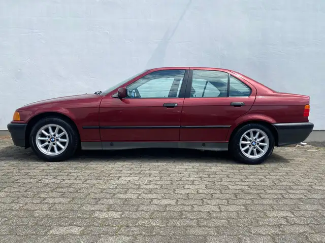 BMW 316 316i Automatik E36 Limosine Original KM 30 Jahre