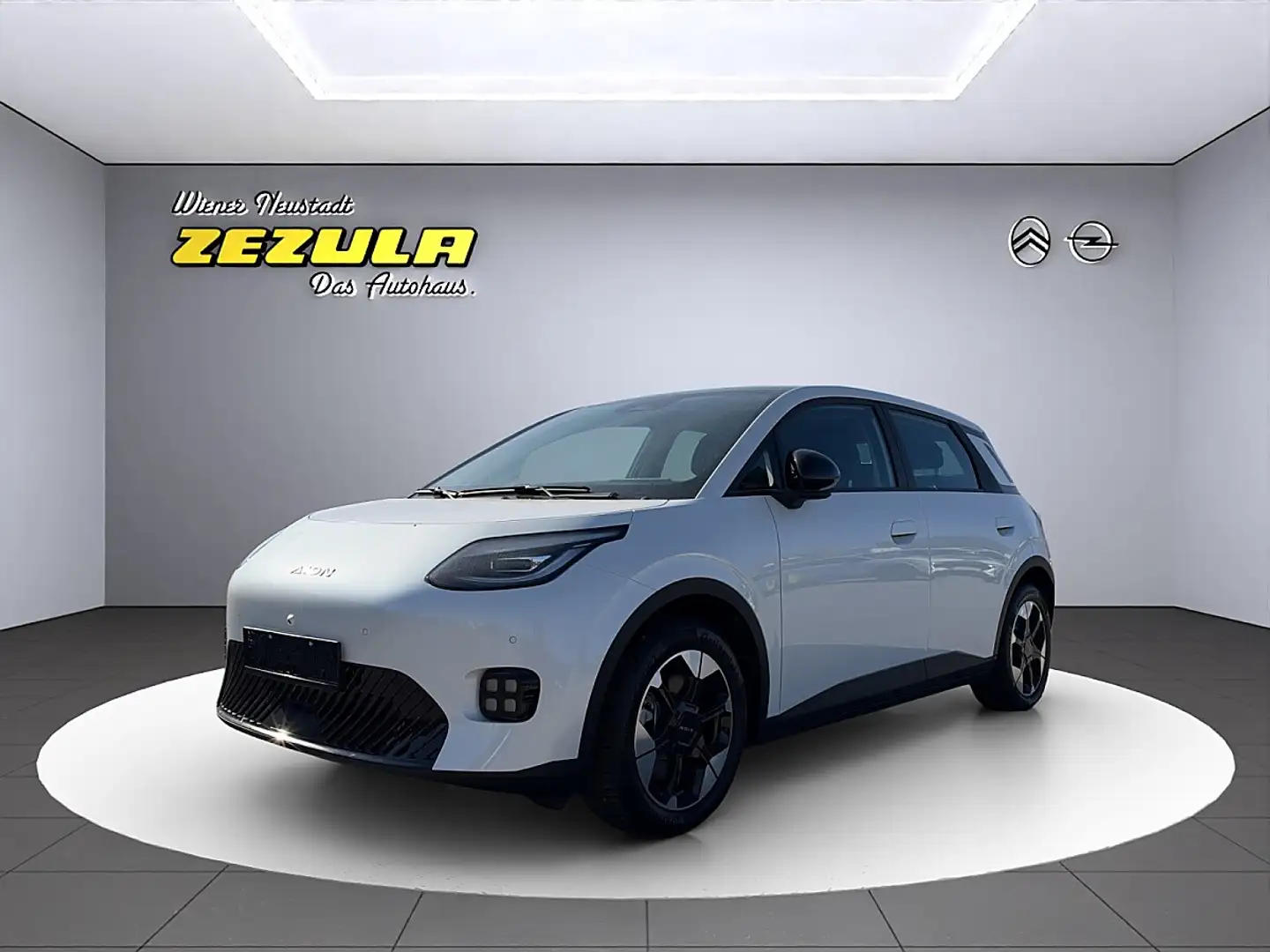 AION UT EV 60kWh Luxury Weiß - 1