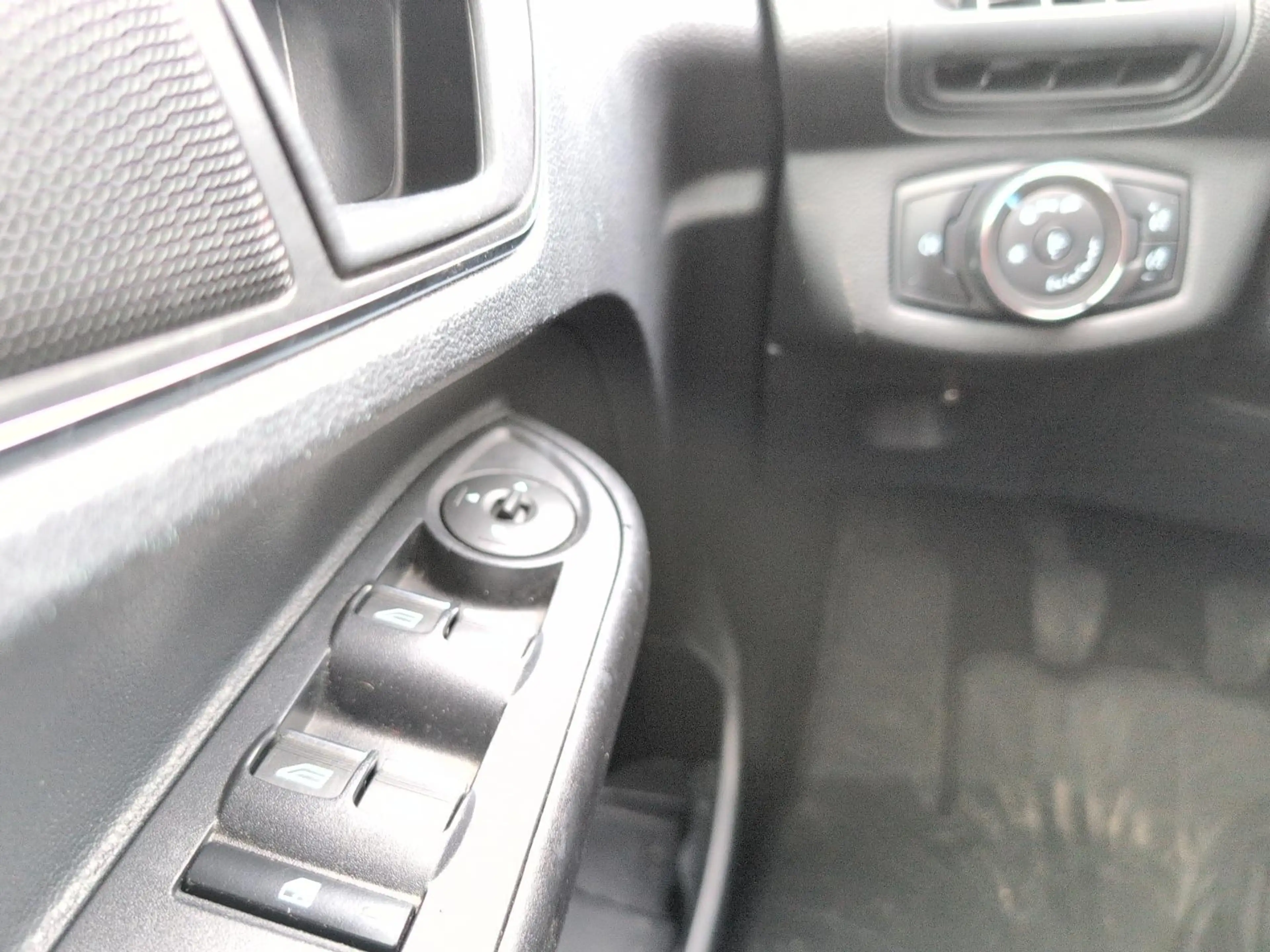Ford B-Max Ambiente 1.4 16V KAT — photo 7