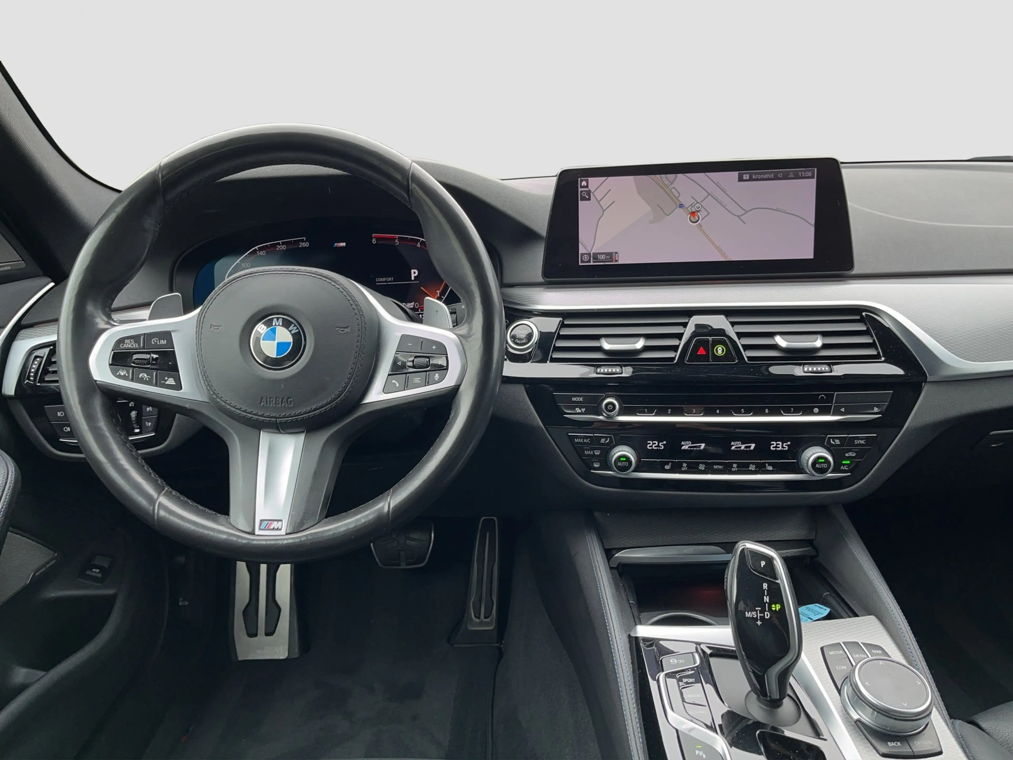 BMW 520 d Touring M-Sport Business KAM 360 LED ACC LM — photo 14