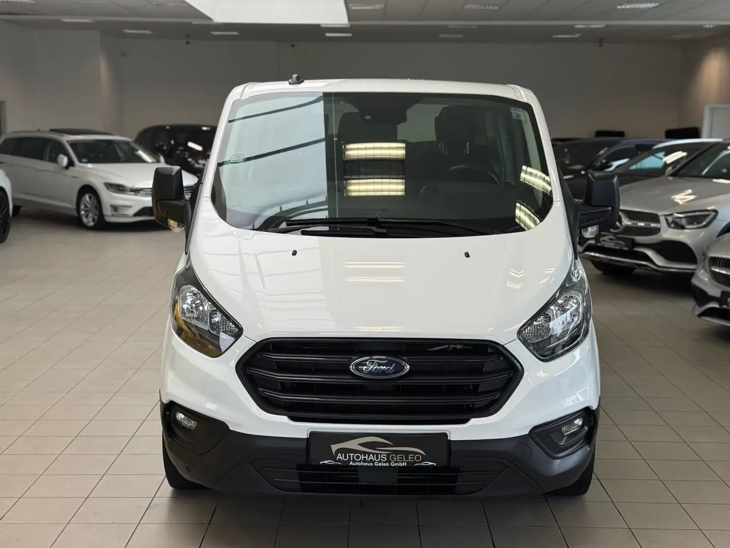 Ford Transit Custom Kombi 320 L2 / 9-SITZ / Blanc - 2