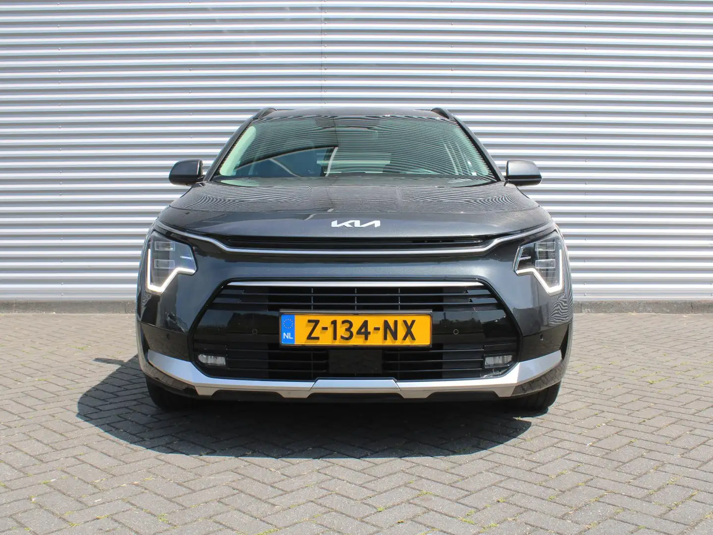 Kia Niro 1.6 GDi Hybrid DynamicPlusLine | Schuif-/kanteldak Grijs - 2