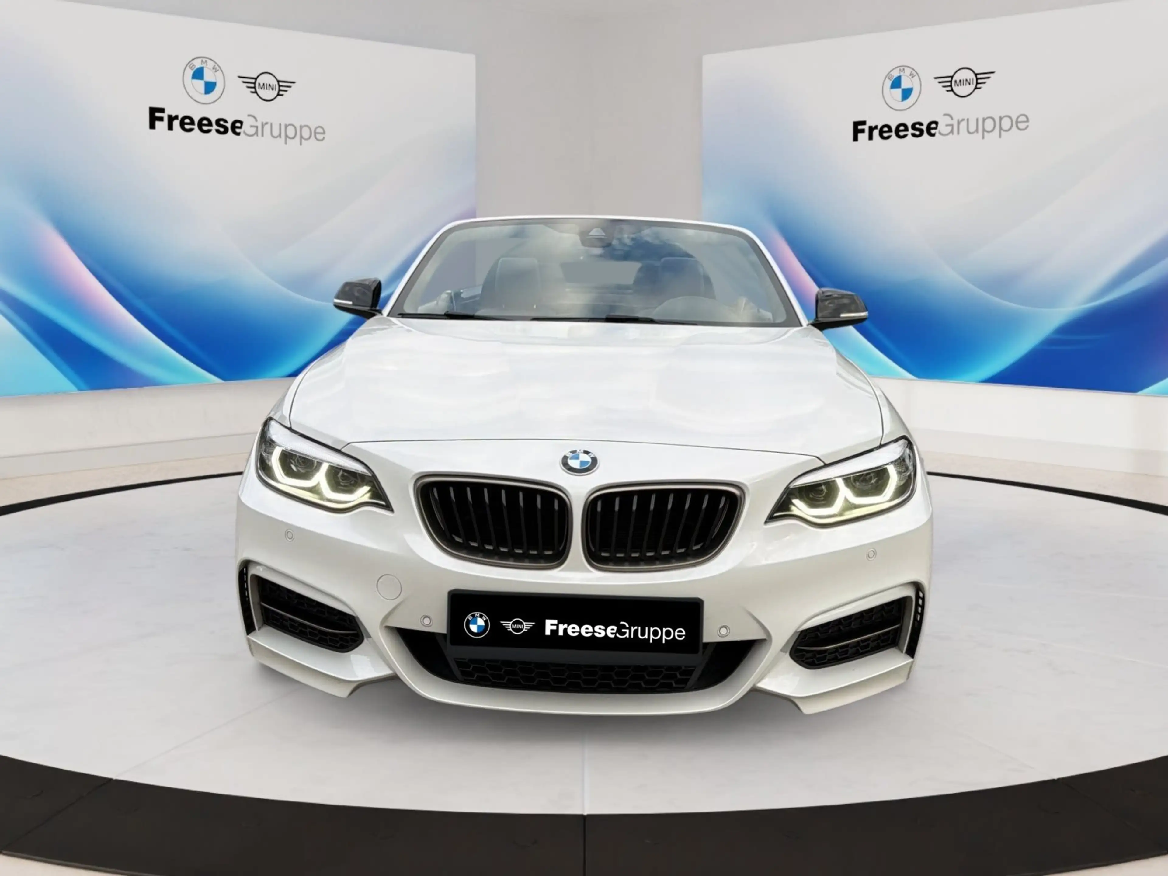 BMW 240 M240i — photo 2