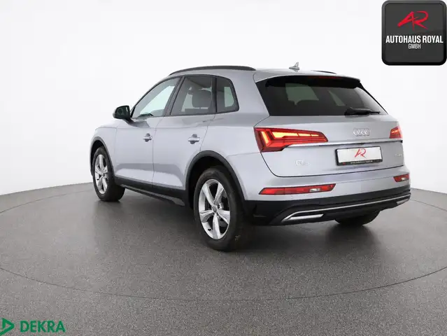 Audi Q5 view 3
