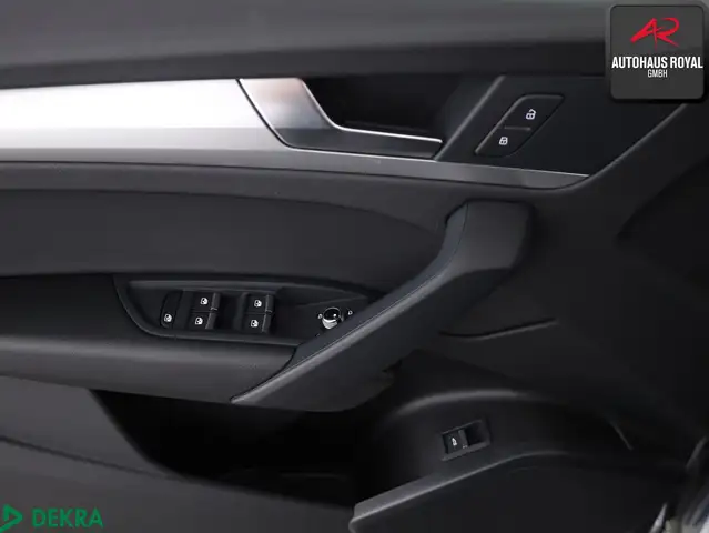 Audi Q5 view 15
