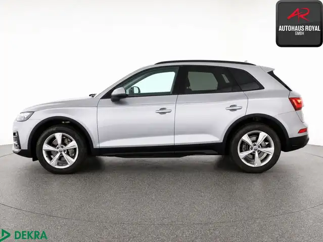 Audi Q5 view 2