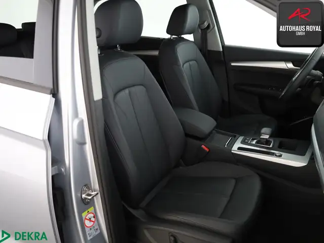 Audi Q5 view 11