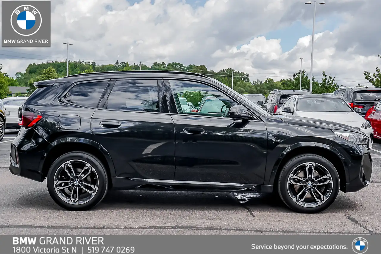 BMW X1 photo BMW X1