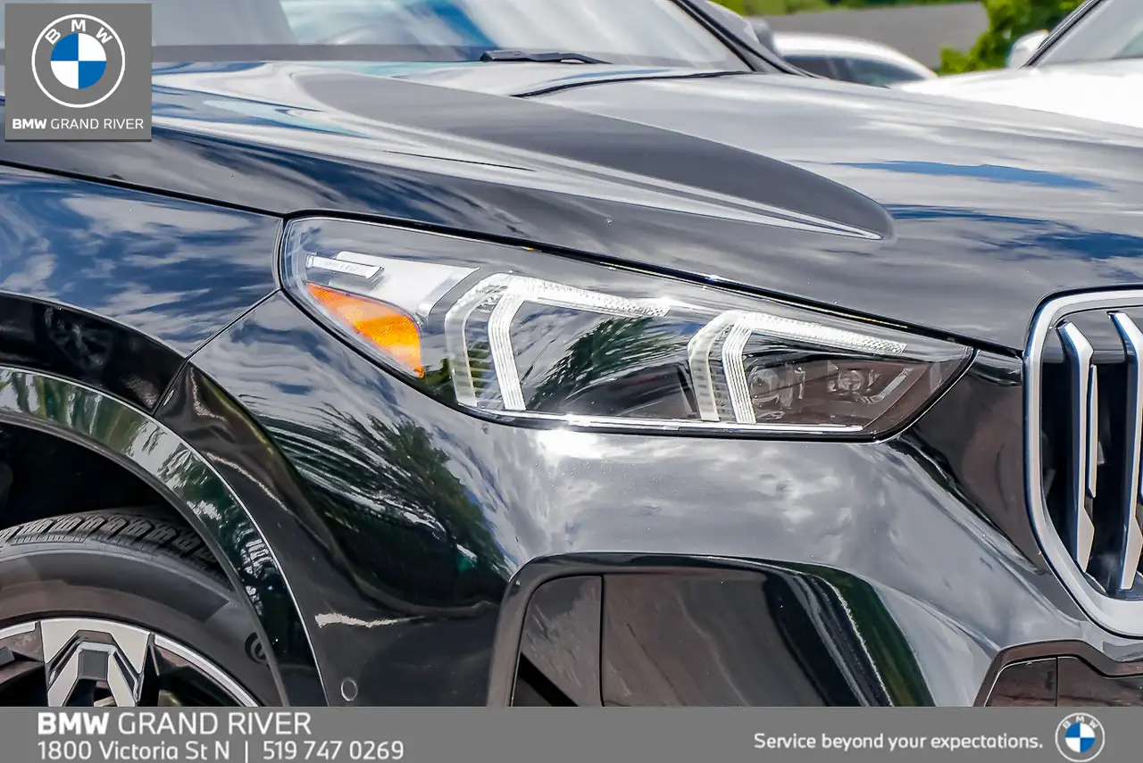 BMW X1 photo BMW X1