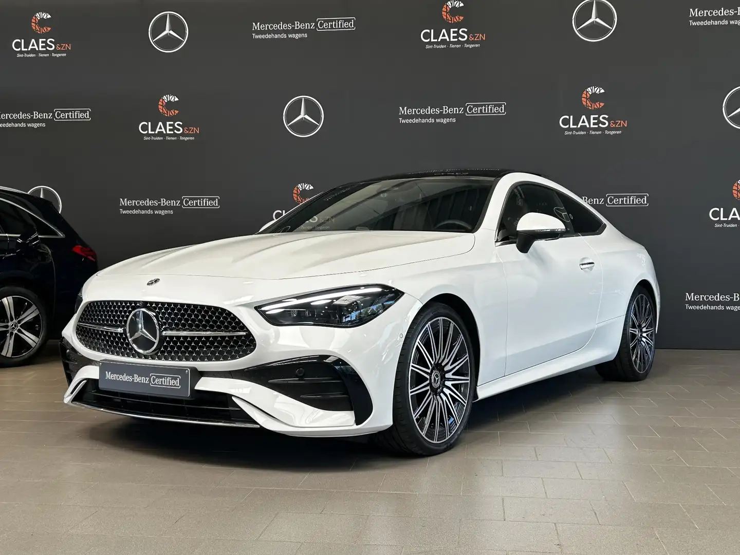 Mercedes-Benz CLE 300 Coupé 4MATIC AMG Line DOS 7610 Blanc - 1