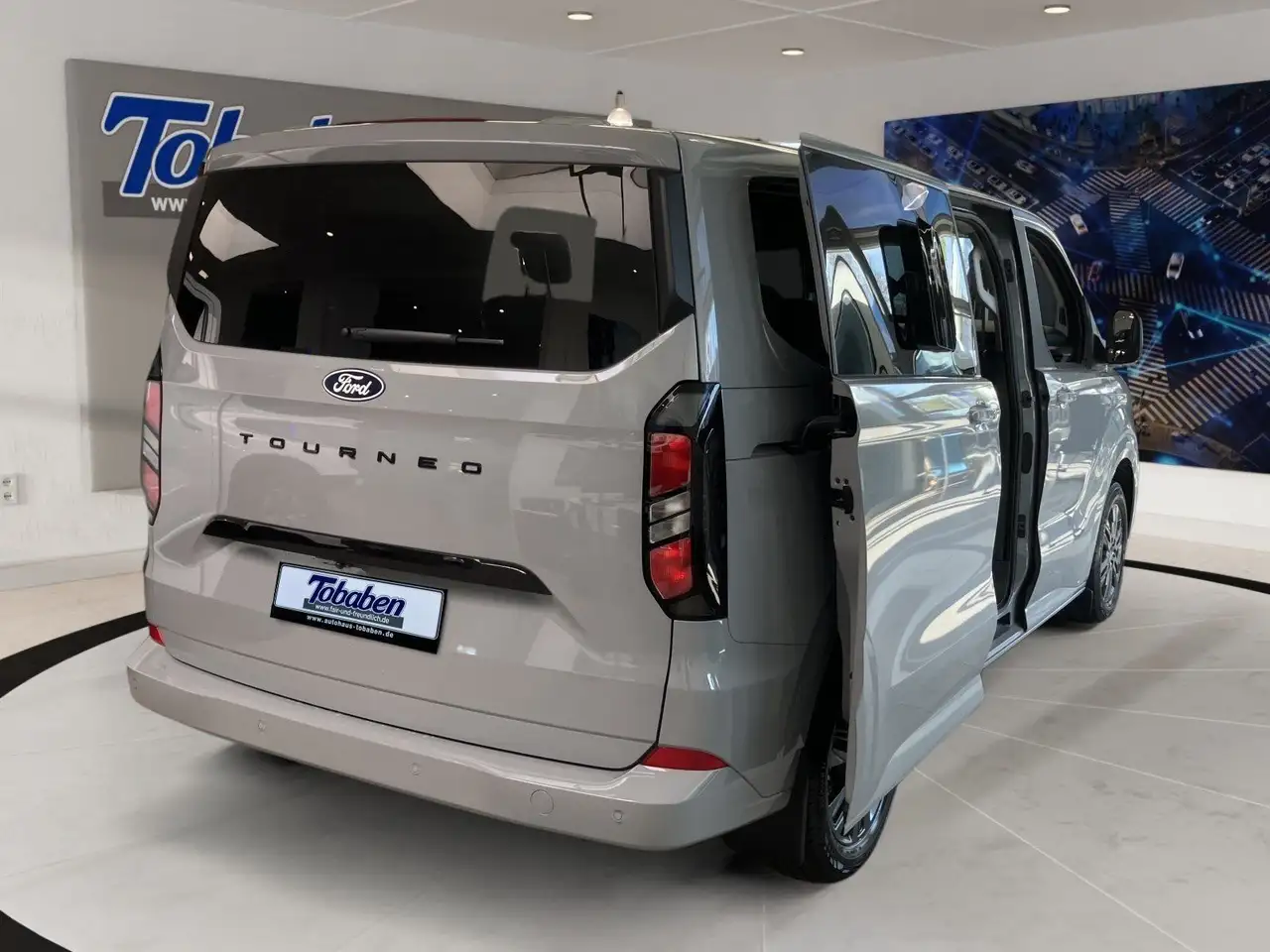 Ford Tourneo Custom 2026