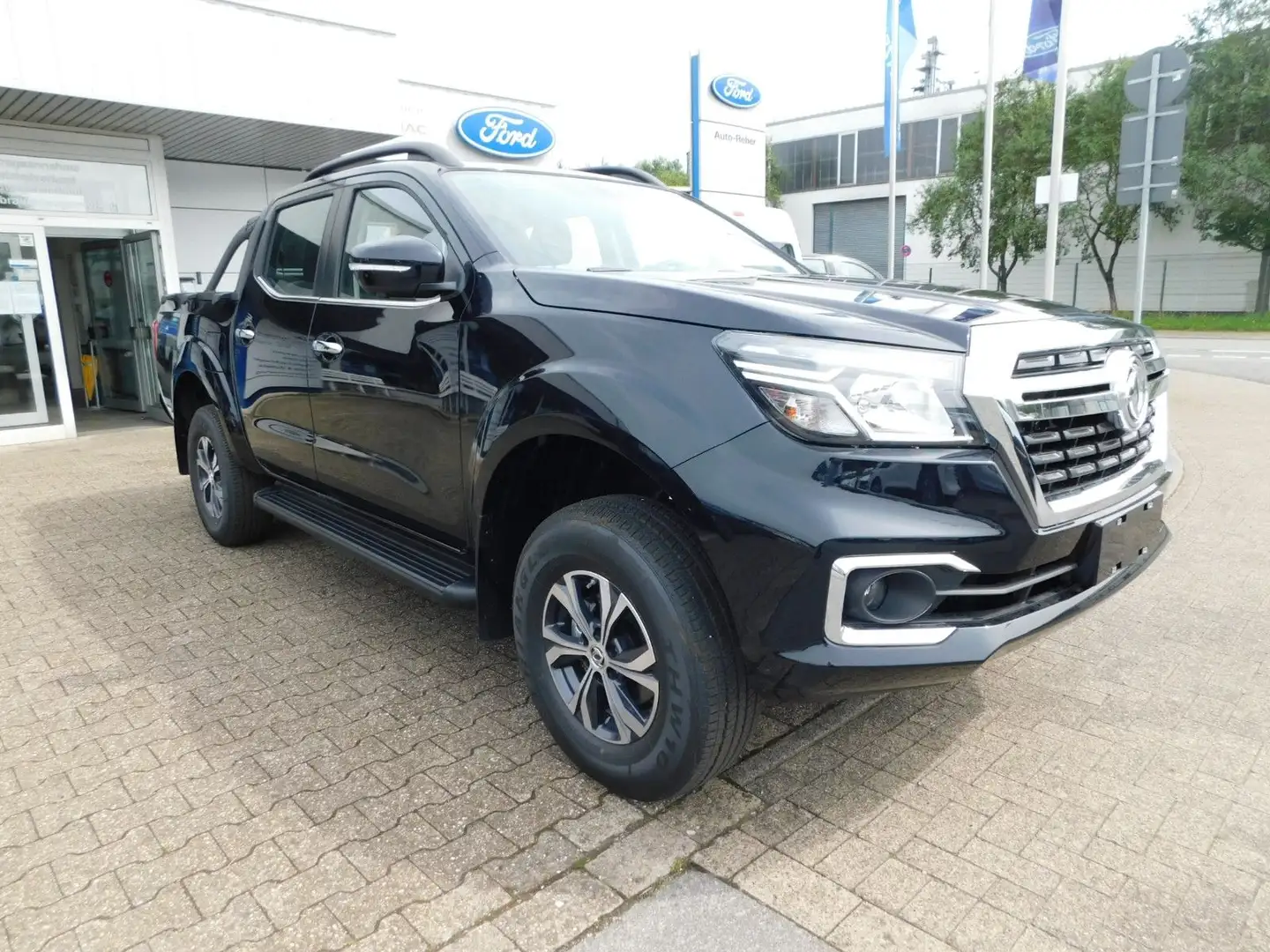 DFSK 4x4 Diesel Automatik Pick Up Doppelk. Чорний - 1