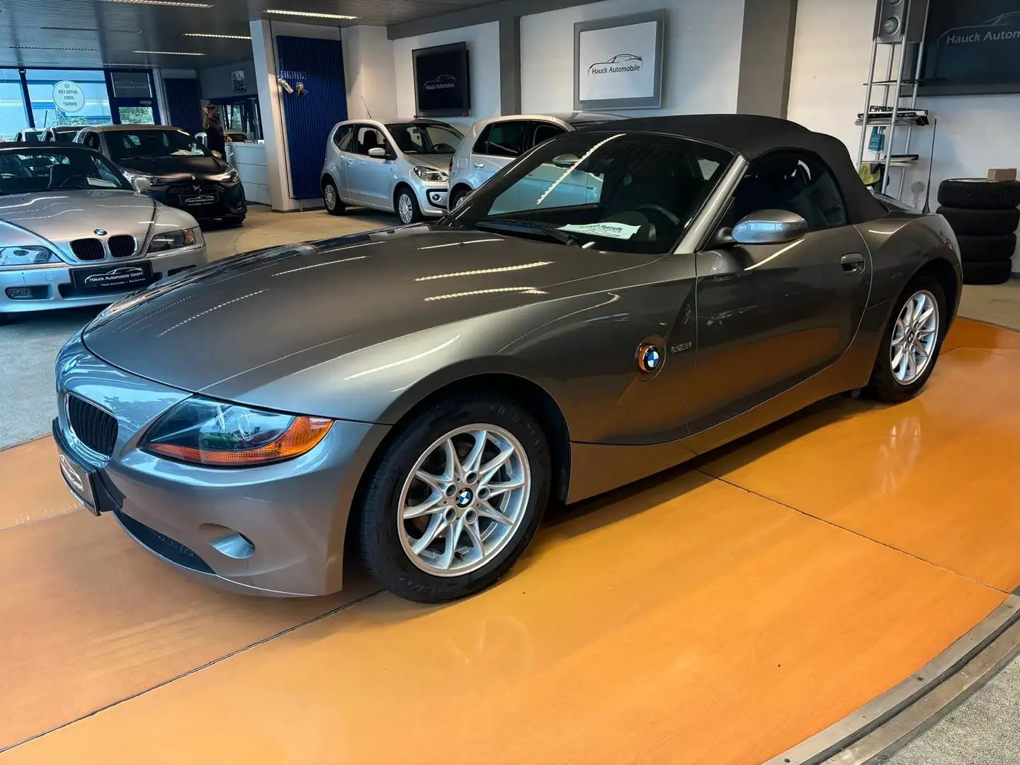 BMW Z4 Roadster 2.2i /2.Hd/SHZ/RDKS/ Grau - 1