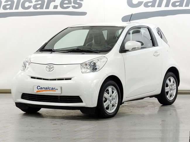 Toyota iQ 1.0 VVT-i - foto 1