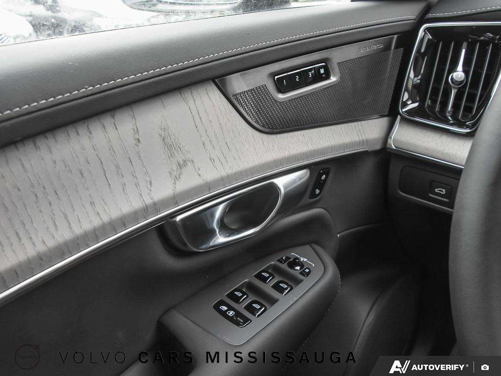 2026 Volvo XC90 B6 AWD Ultra Dark Theme 7-Seater thumb 44