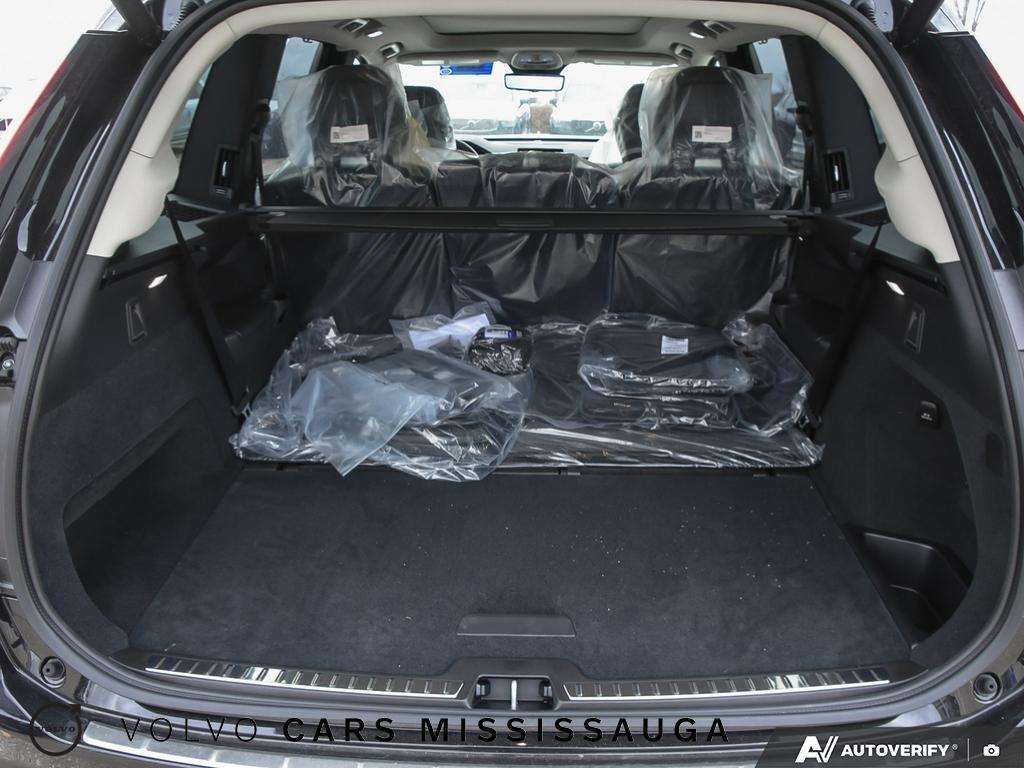 2026 Volvo XC90 B6 AWD Ultra Dark Theme 7-Seater thumb 38