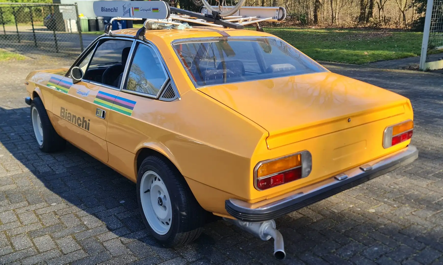 Lancia Beta Coupe 2000 Gelb - 2