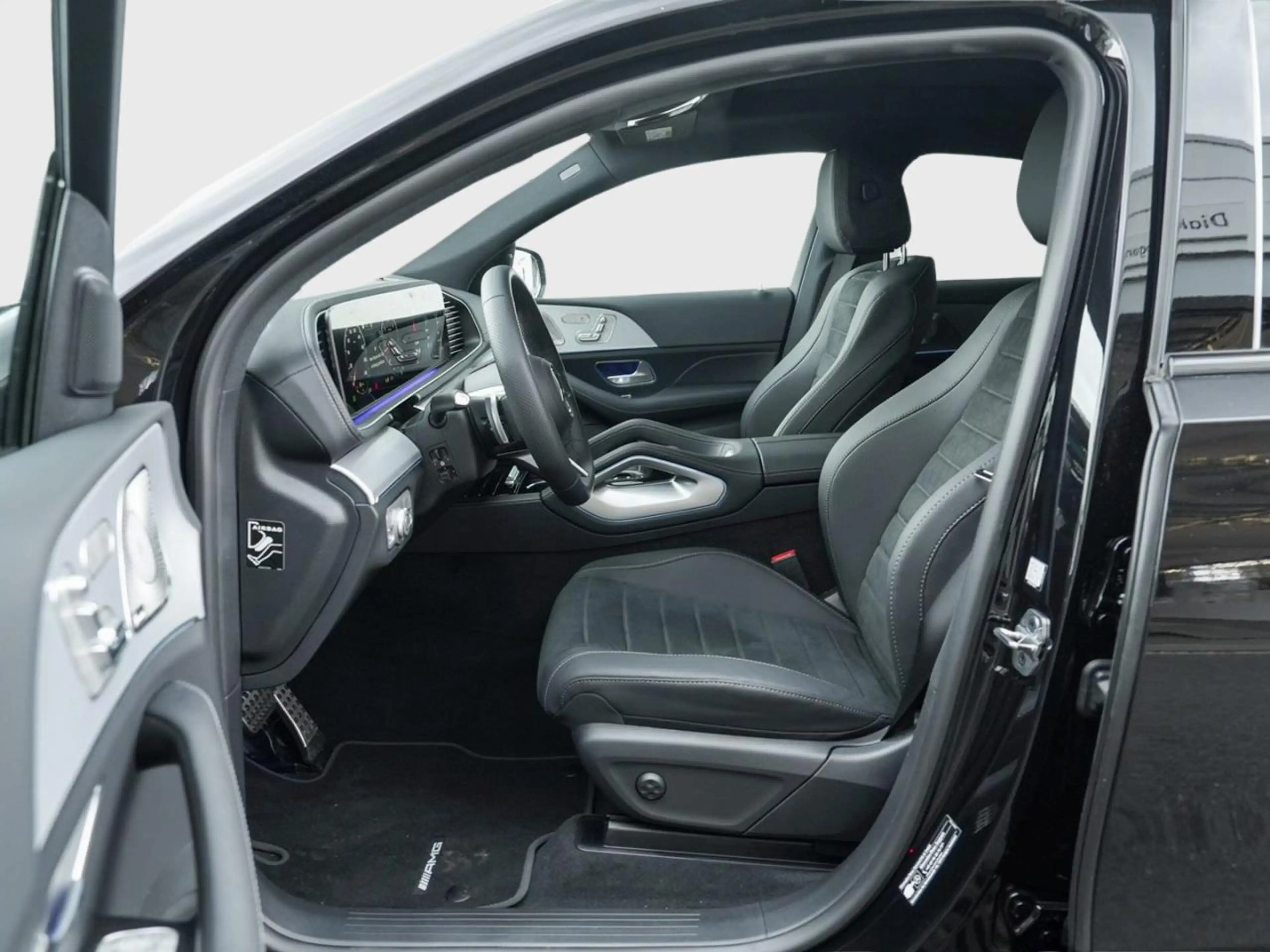 Mercedes-Benz GLE 300 d 4MATIC Coupé AMG Night Panorama 360° — photo 7
