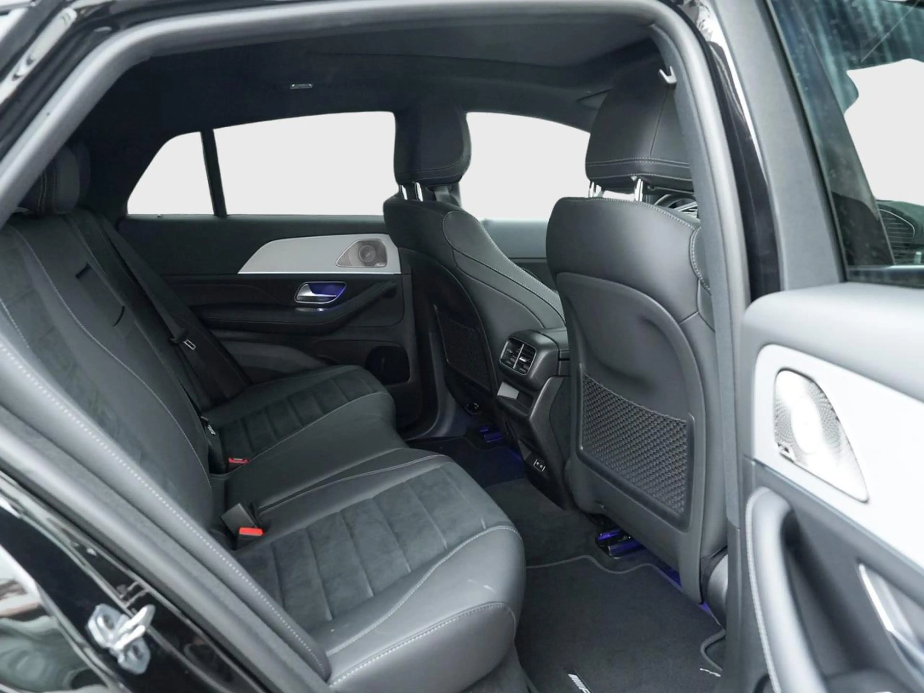 Mercedes-Benz GLE 300 d 4MATIC Coupé AMG Night Panorama 360° — photo 11