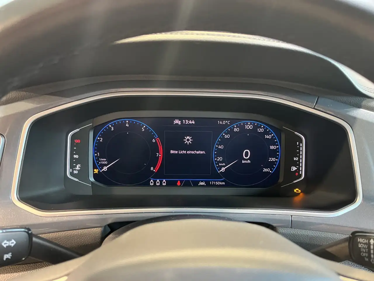 Volkswagen T-Roc 1.0 TSI Style PDC SHZ ACC FACEL. LED 9