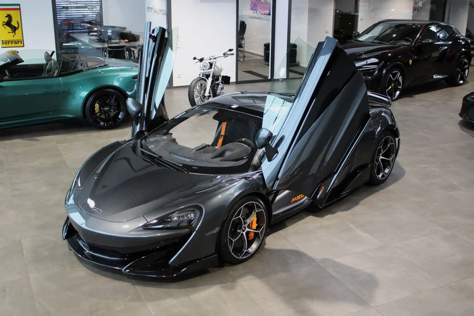 McLaren 600LT SPIDER MSO | B&W | CARBON | LUXURY-PACK Grau - 2