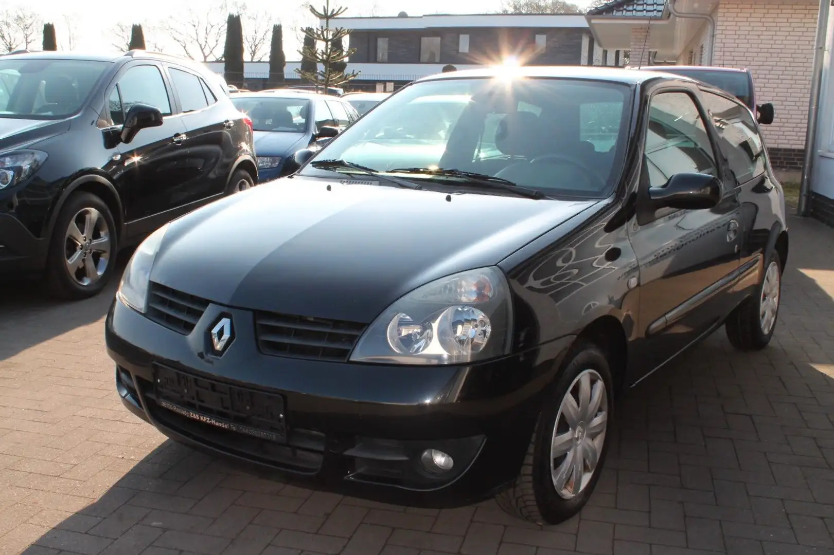 Renault Clio II Campus Extreme *Kundenauftrag* Schwarz - 2