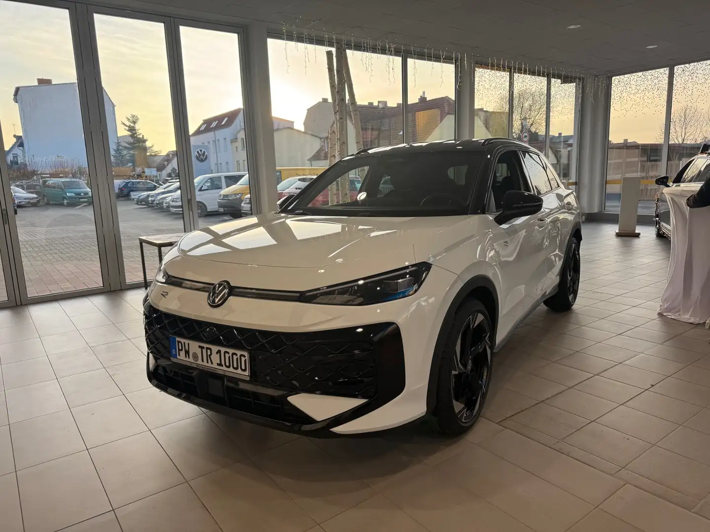 Volkswagen T-Roc D41 1.5 l eTSI DSG R-Line Blanco - 2