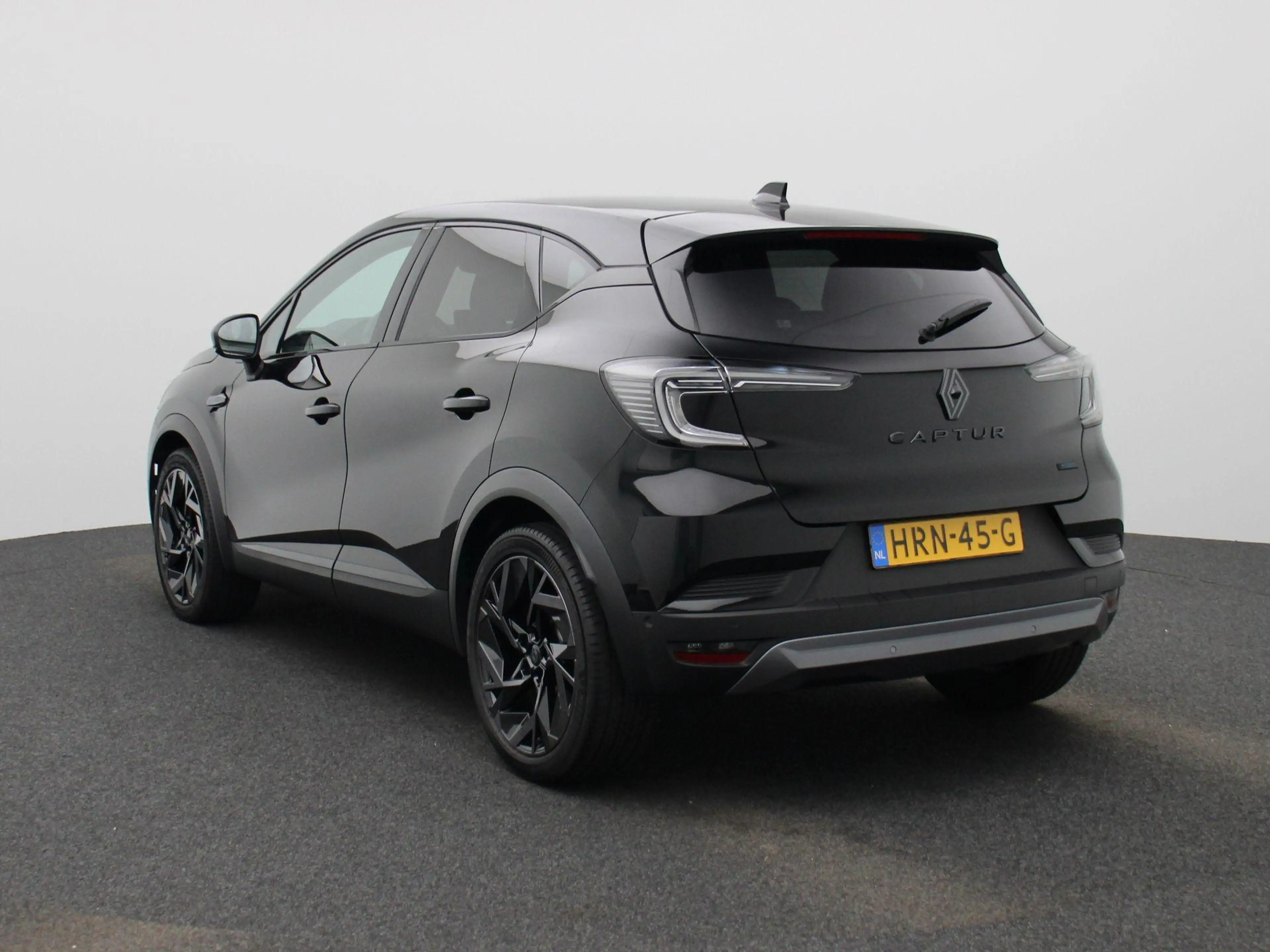 Renault Captur 1.6 E-Tech full hybrid 145 esprit Alpine | Automaa — photo 2
